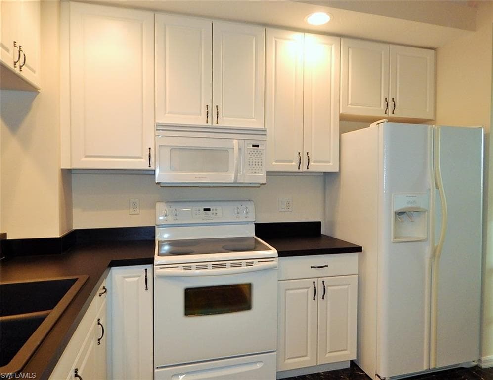 1113 Van Loon Commons CIR 304-3
