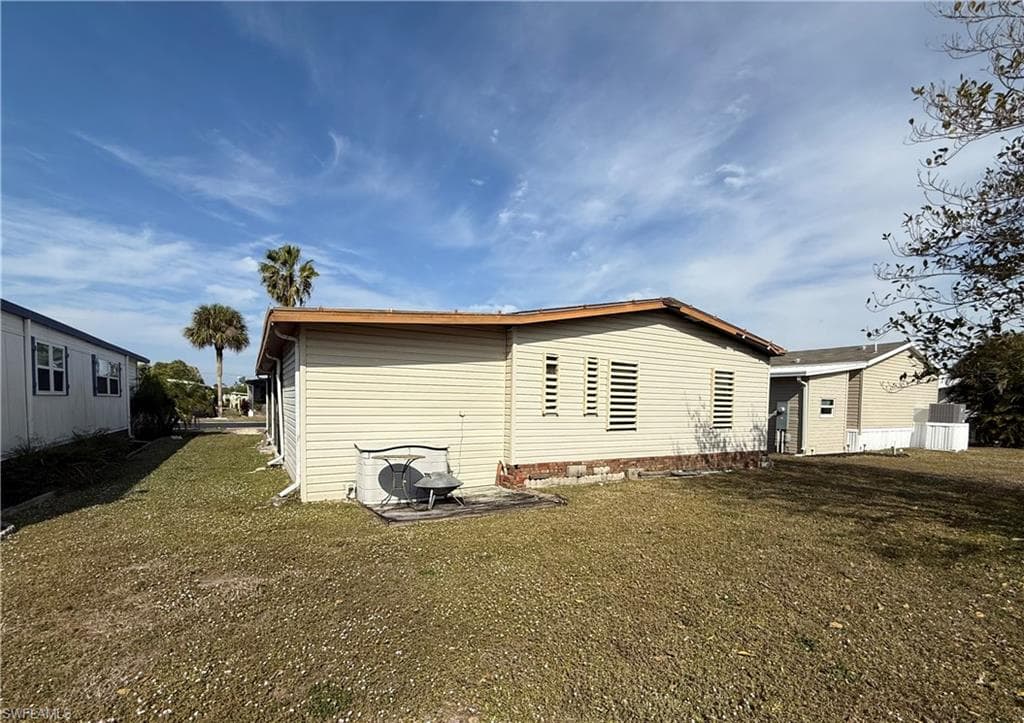 76 Atlantic WAY # 76, NAPLES FL 34104-12