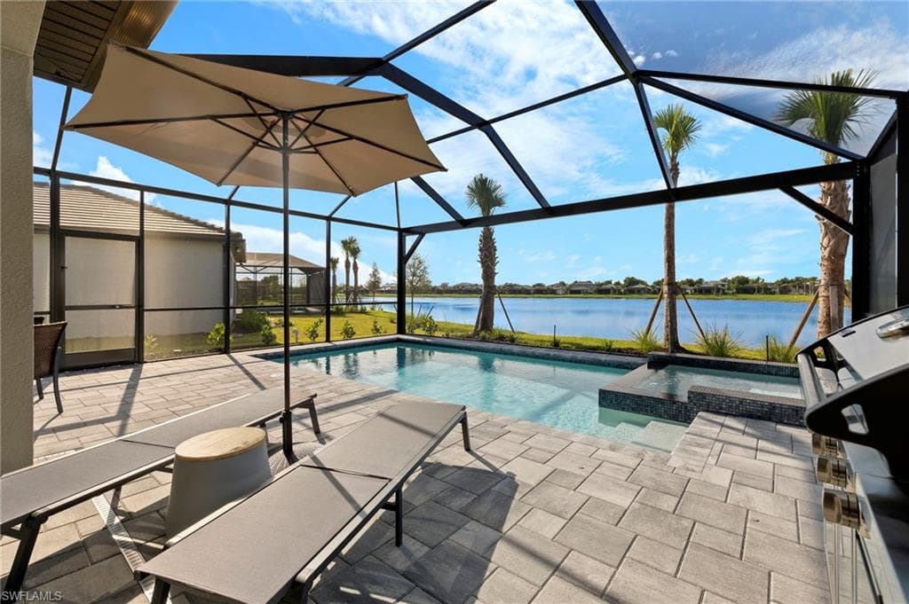 2147 Yellowfin CIR, NAPLES FL 34114-26
