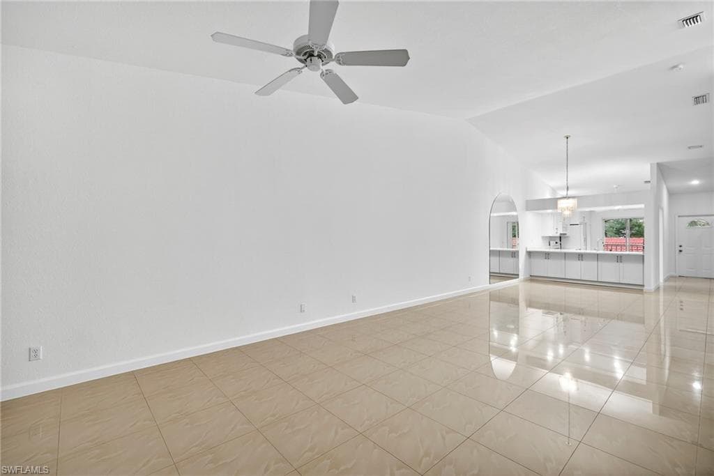 2325 Hidden Lake DR # 3802, NAPLES FL 34112-4