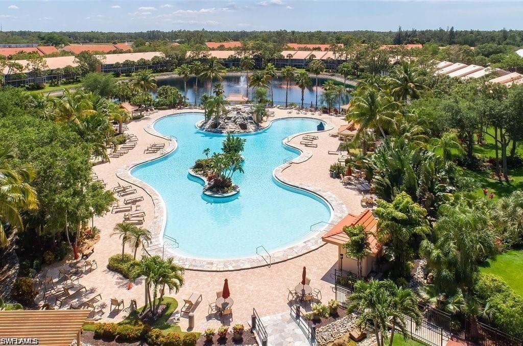 2325 Hidden Lake DR # 3802, NAPLES FL 34112-38