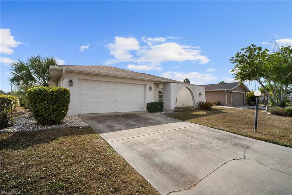 9721 deerfoot DR, FORT MYERS FL 33919-1