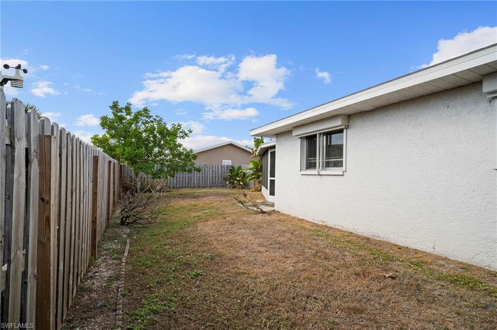 9721 deerfoot DR, FORT MYERS FL 33919-36