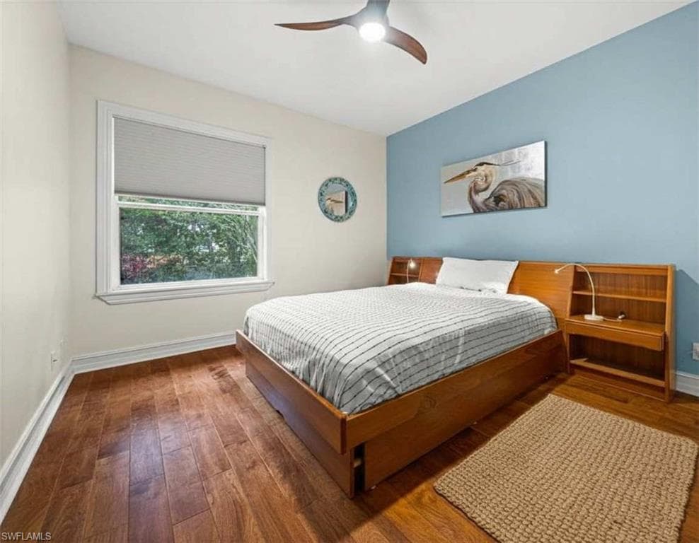 2440 River Reach DR, NAPLES FL 34104-36