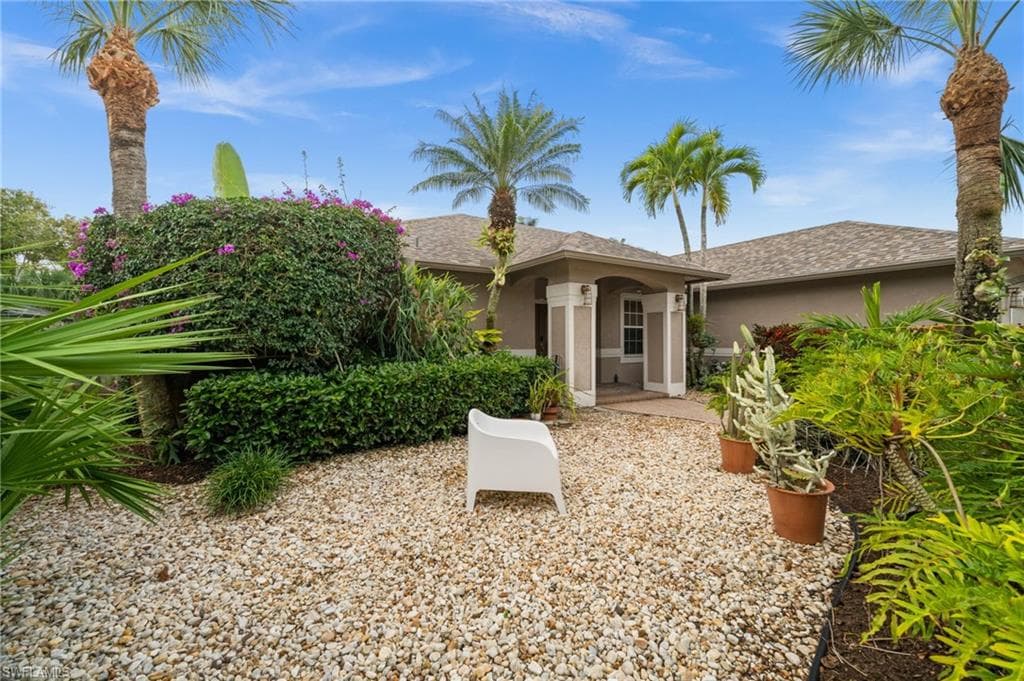 2440 River Reach DR, NAPLES FL 34104-43