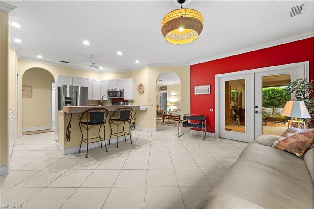 2440 River Reach DR, NAPLES FL 34104-20