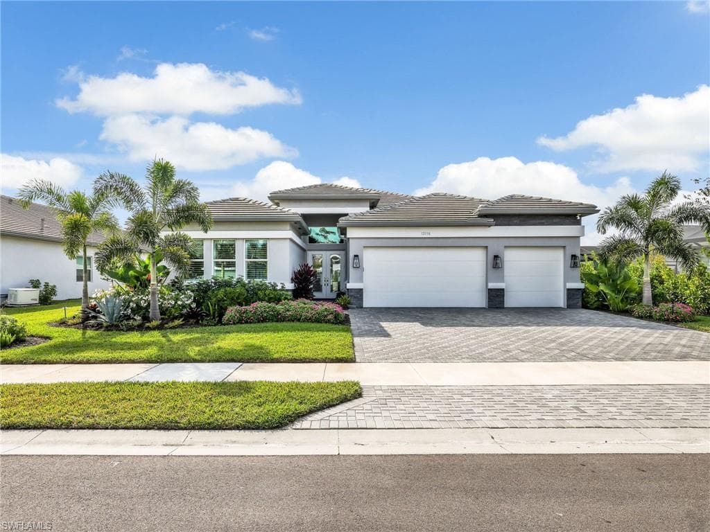 12056 Oleander AVE-5