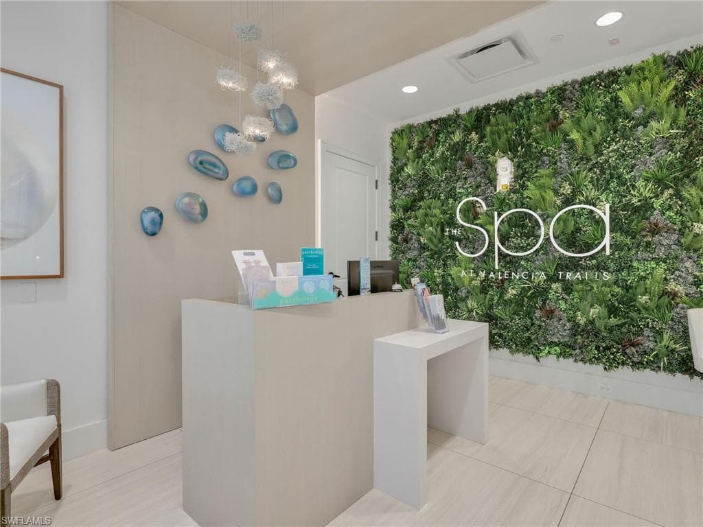 12056 Oleander AVE-41