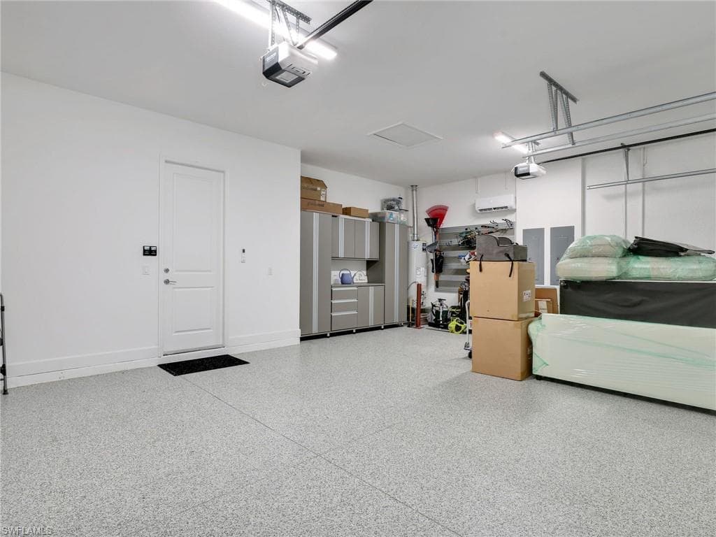 12056 Oleander AVE-35