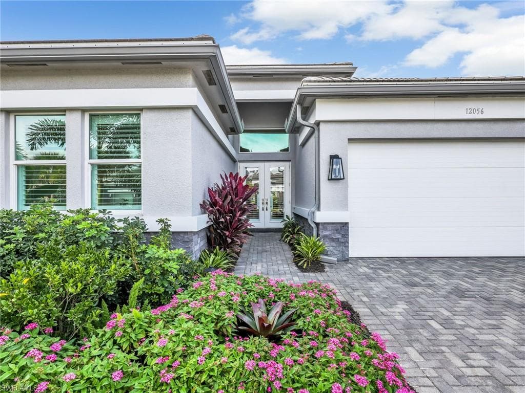 12056 Oleander AVE-4
