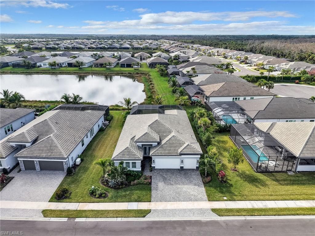 12056 Oleander AVE-37