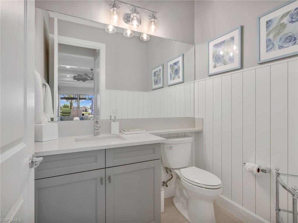 12056 Oleander AVE-14