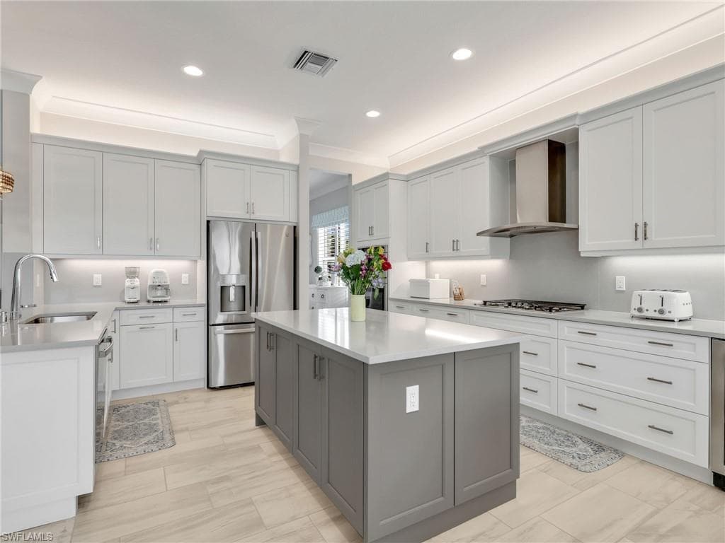 12056 Oleander AVE-10