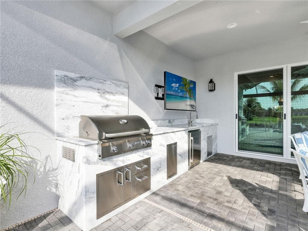 12056 Oleander AVE-30