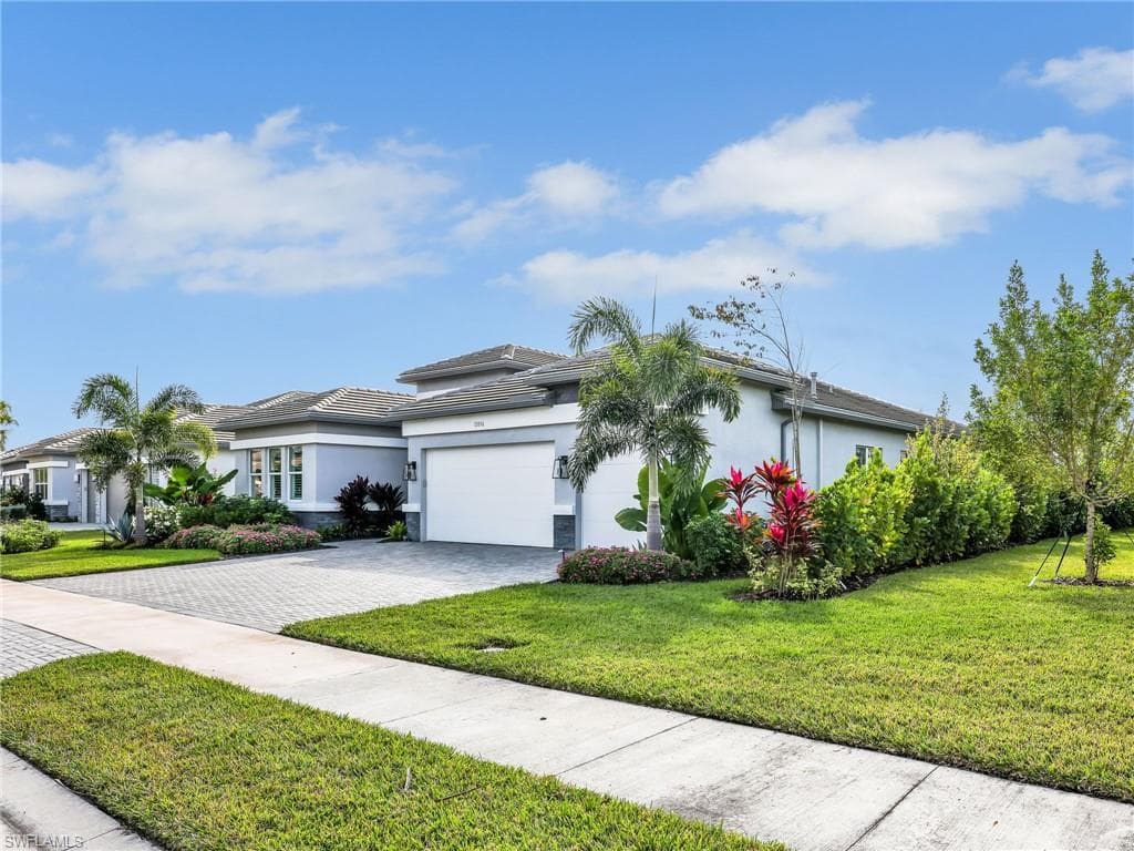 12056 Oleander AVE-38