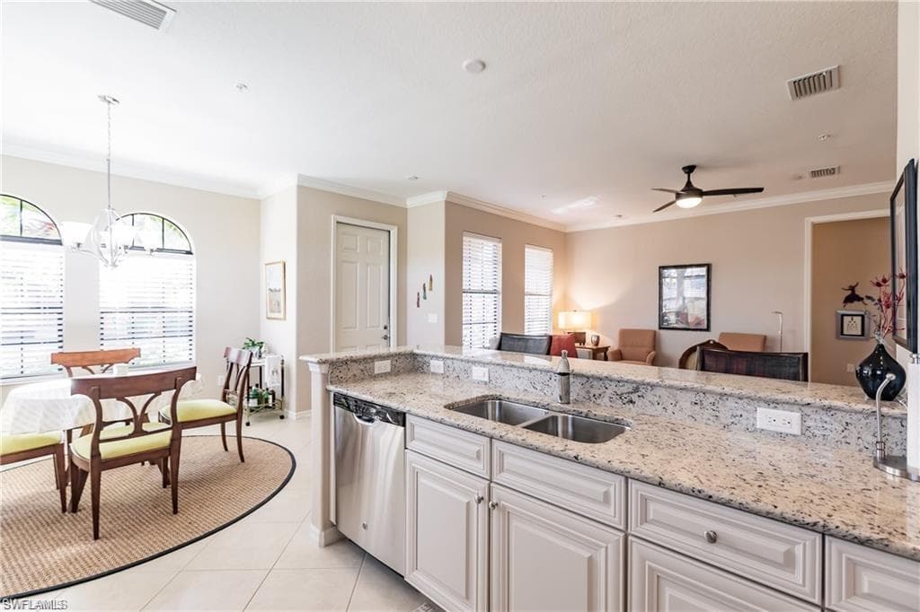 8697 Olinda WAY # 7606, FORT MYERS FL 33912-4