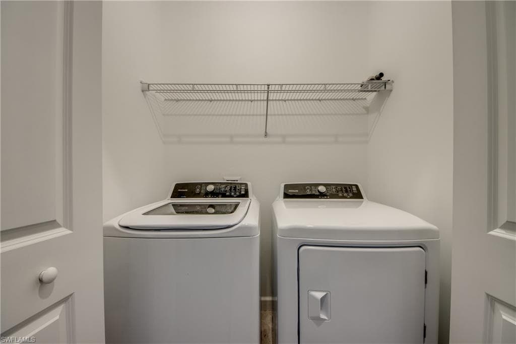 14274 Pine Lodge LN, FORT MYERS FL 33913-22