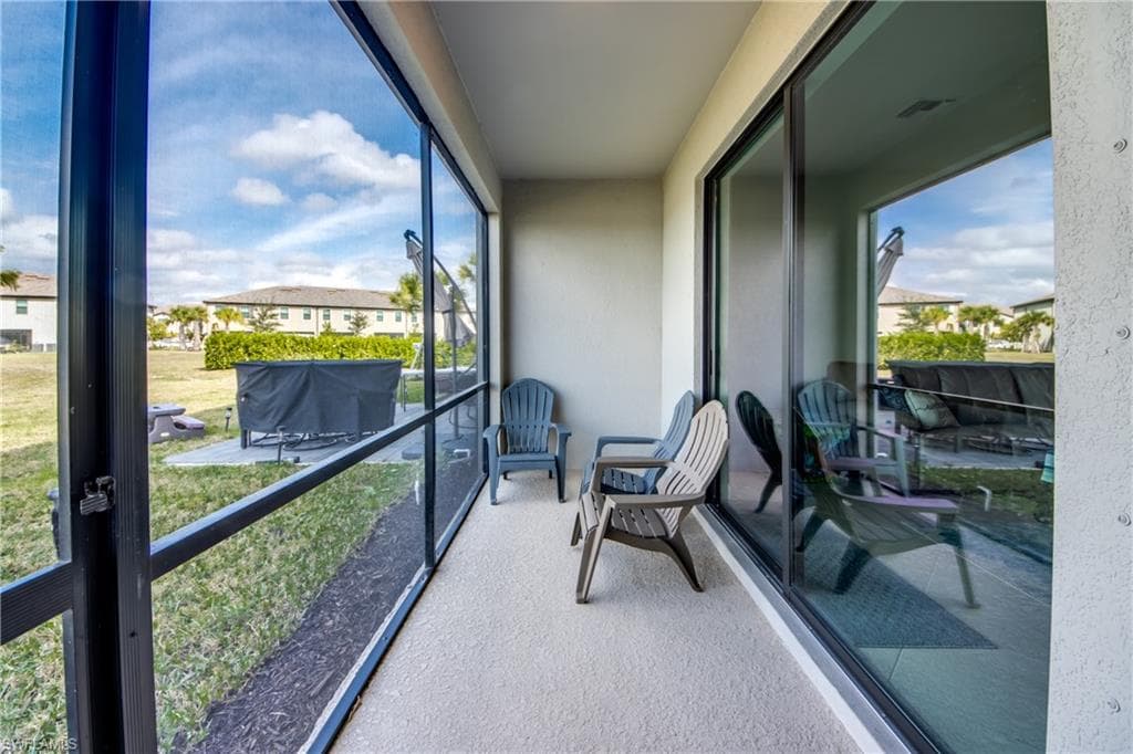 14274 Pine Lodge LN, FORT MYERS FL 33913-27