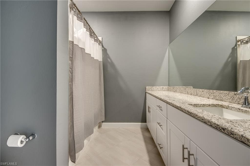 14274 Pine Lodge LN, FORT MYERS FL 33913-24