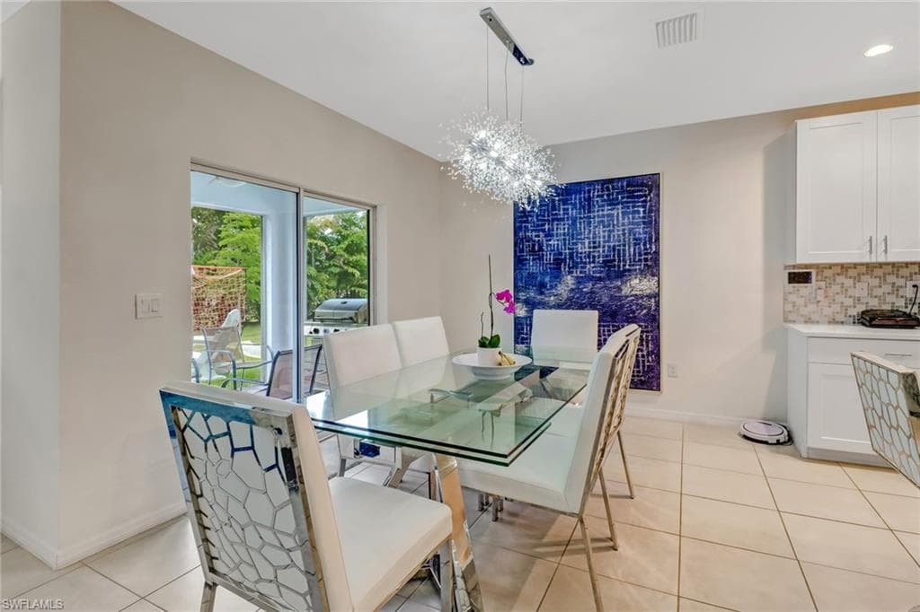 742 HADLEY PL W, NAPLES FL 34104-5