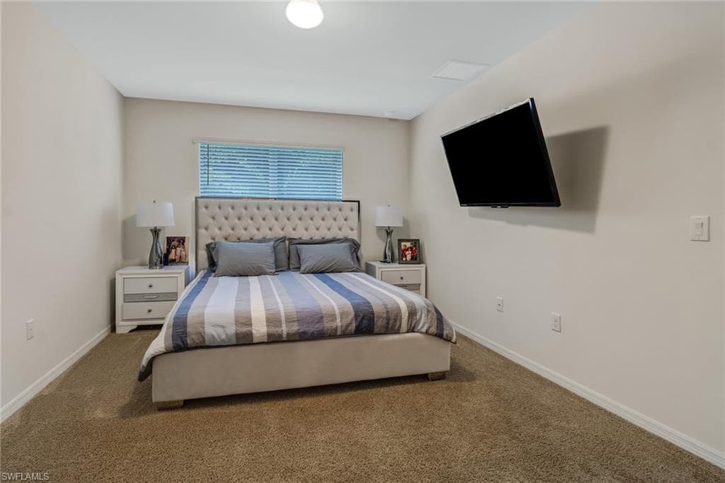 742 HADLEY PL W, NAPLES FL 34104-12