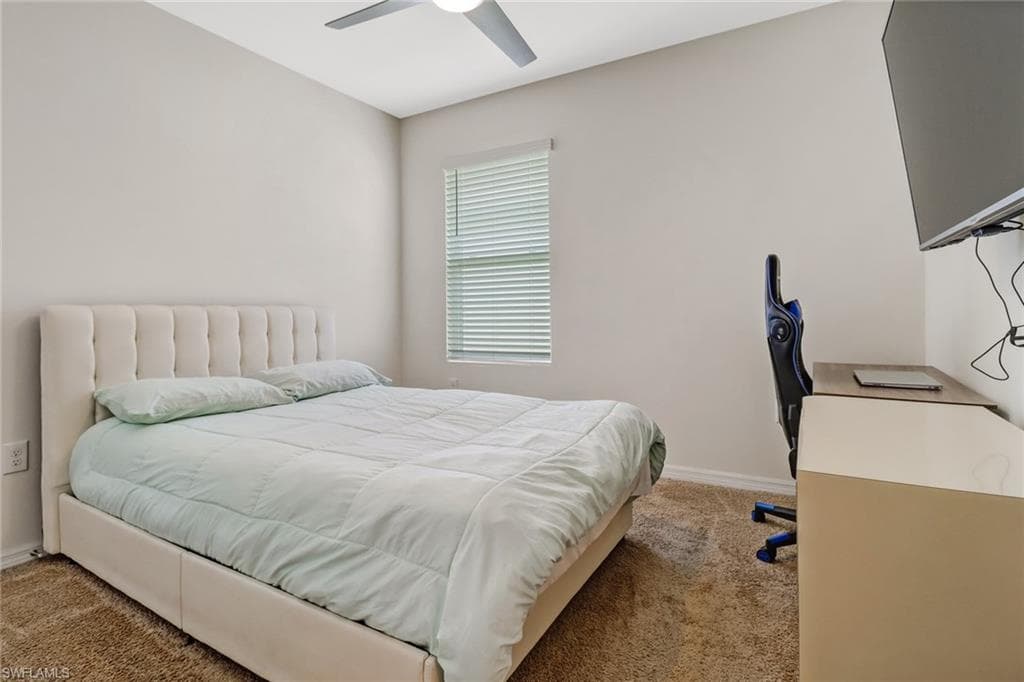 742 HADLEY PL W, NAPLES FL 34104-15