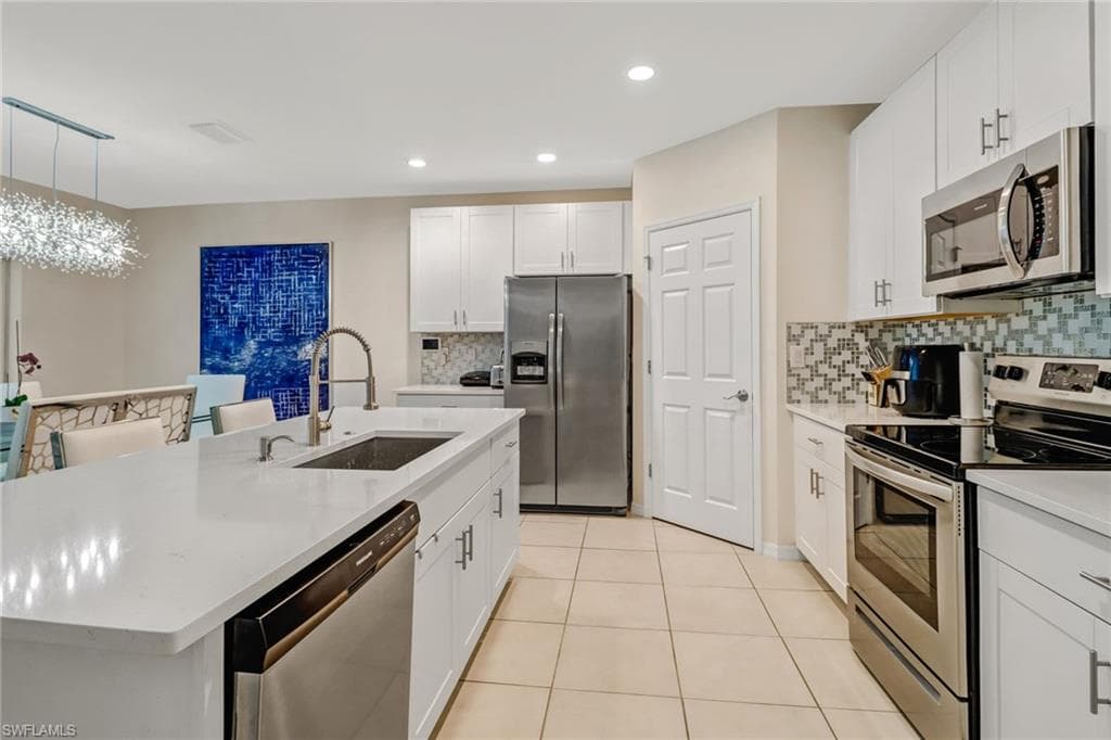 742 HADLEY PL W, NAPLES FL 34104-6