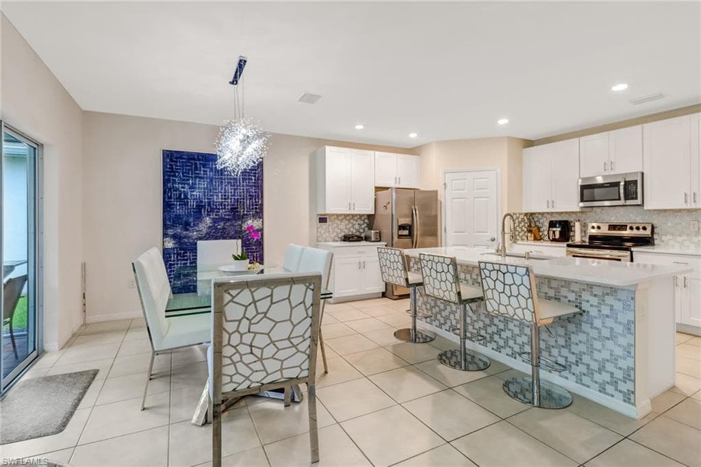 742 HADLEY PL W, NAPLES FL 34104-4