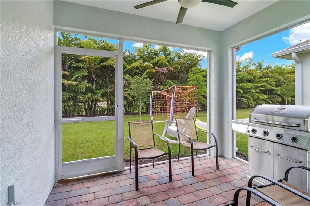 742 HADLEY PL W, NAPLES FL 34104-19