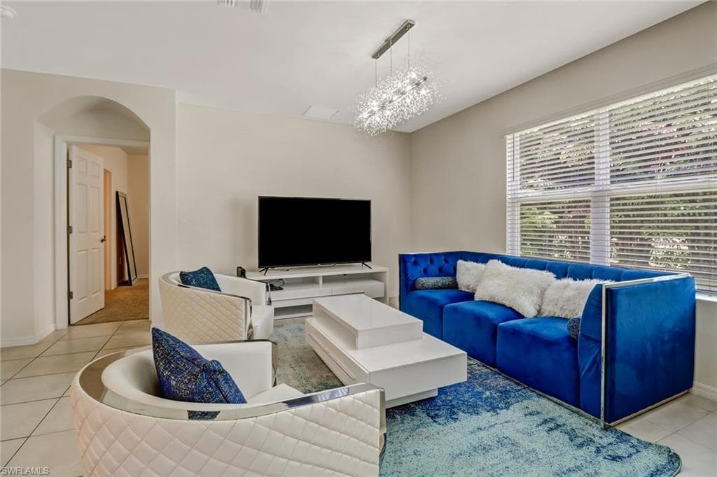 742 HADLEY PL W, NAPLES FL 34104-8