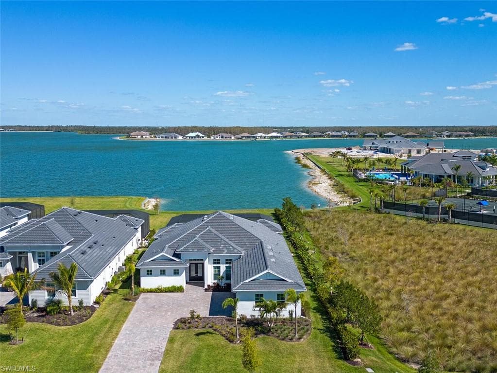 18789 Wildblue BLVD, FORT MYERS FL 33913-1