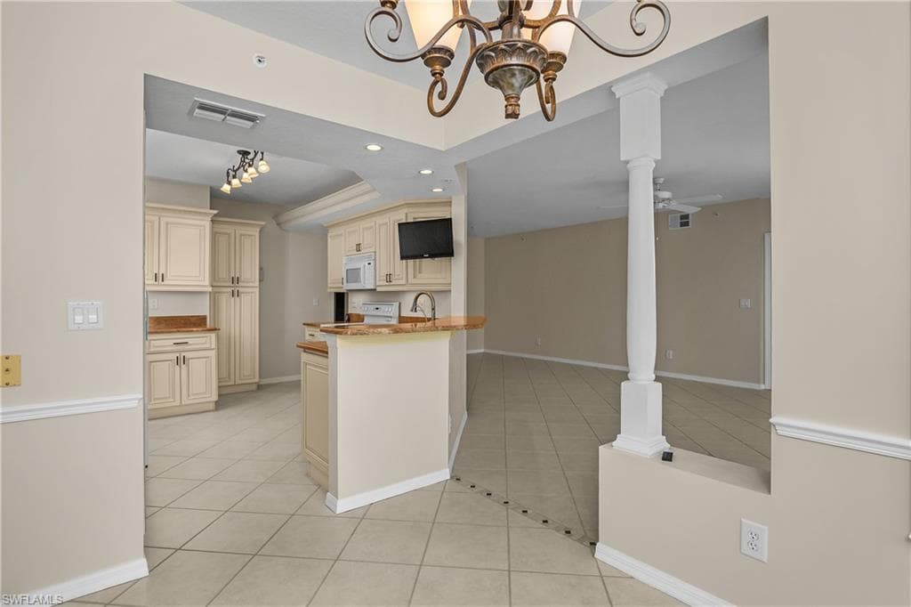 6838 Lantana Bridge RD # 103, NAPLES FL 34109-6