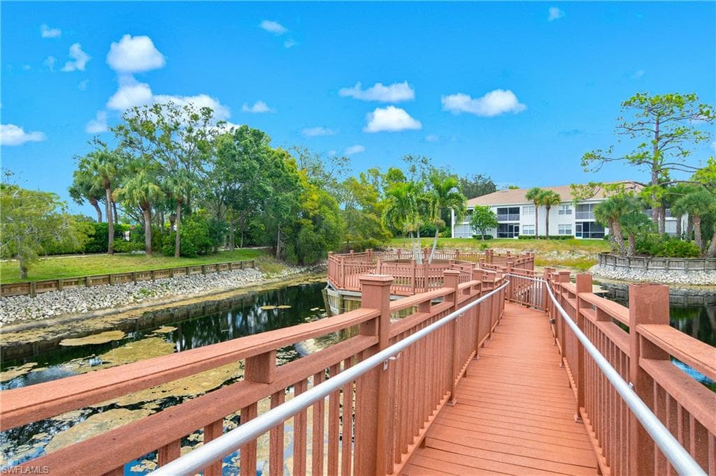 6838 Lantana Bridge RD # 103, NAPLES FL 34109-29
