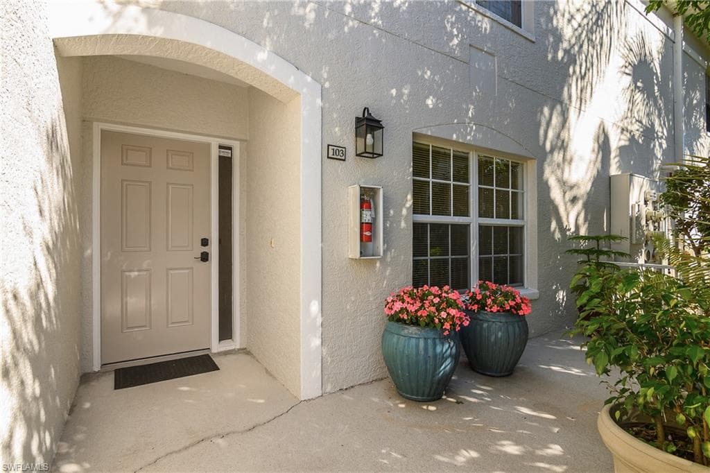 6838 Lantana Bridge RD # 103, NAPLES FL 34109-10