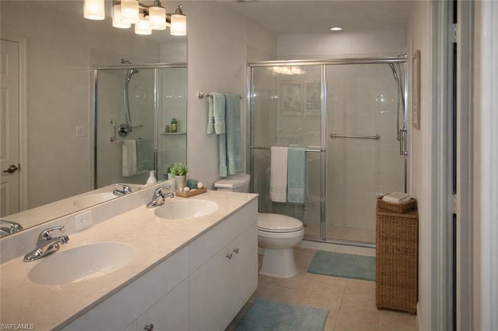 1089 Winding Pines CIR # 102, CAPE CORAL FL 33909-5