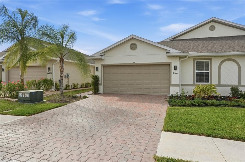 20684 Plumwood LOOP, NORTH FORT MYERS FL 33917-6