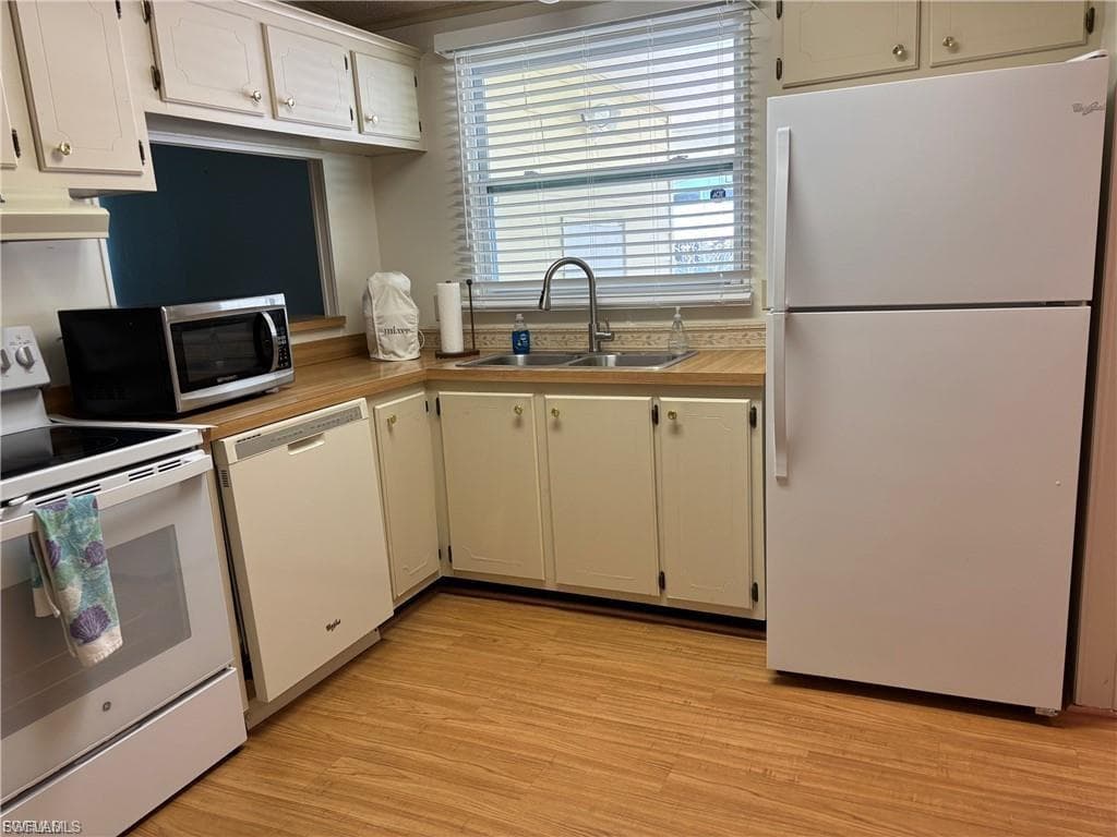 3050 Rain Dance LN, NORTH FORT MYERS FL 33917-7