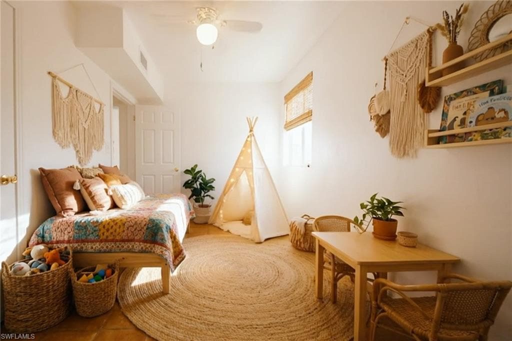 715 10th ST N, NAPLES FL 34102-15