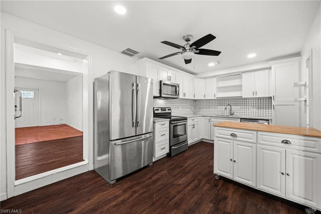 715 10th ST N, NAPLES FL 34102-6