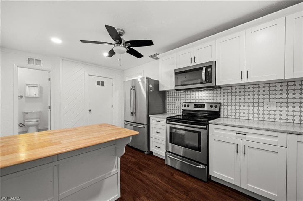 715 10th ST N, NAPLES FL 34102-8