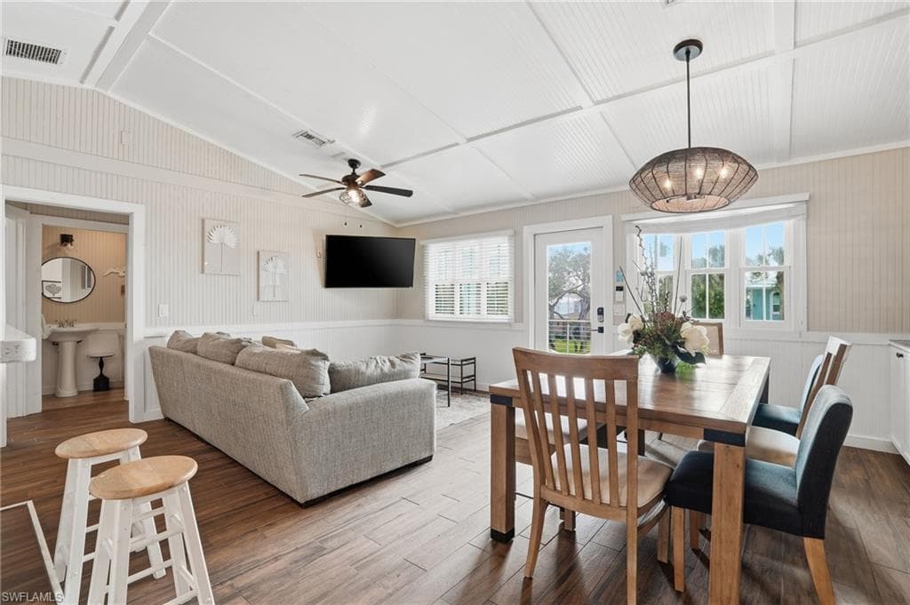 165 Connecticut ST-6