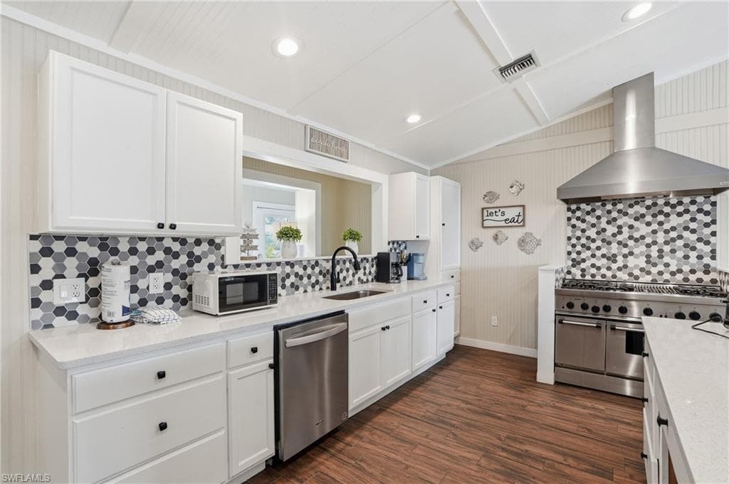 165 Connecticut ST-8