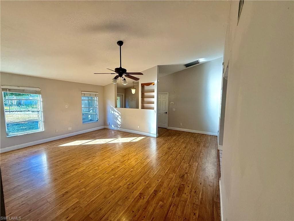 10192 Shade Tree CT, BONITA SPRINGS FL 34135-12