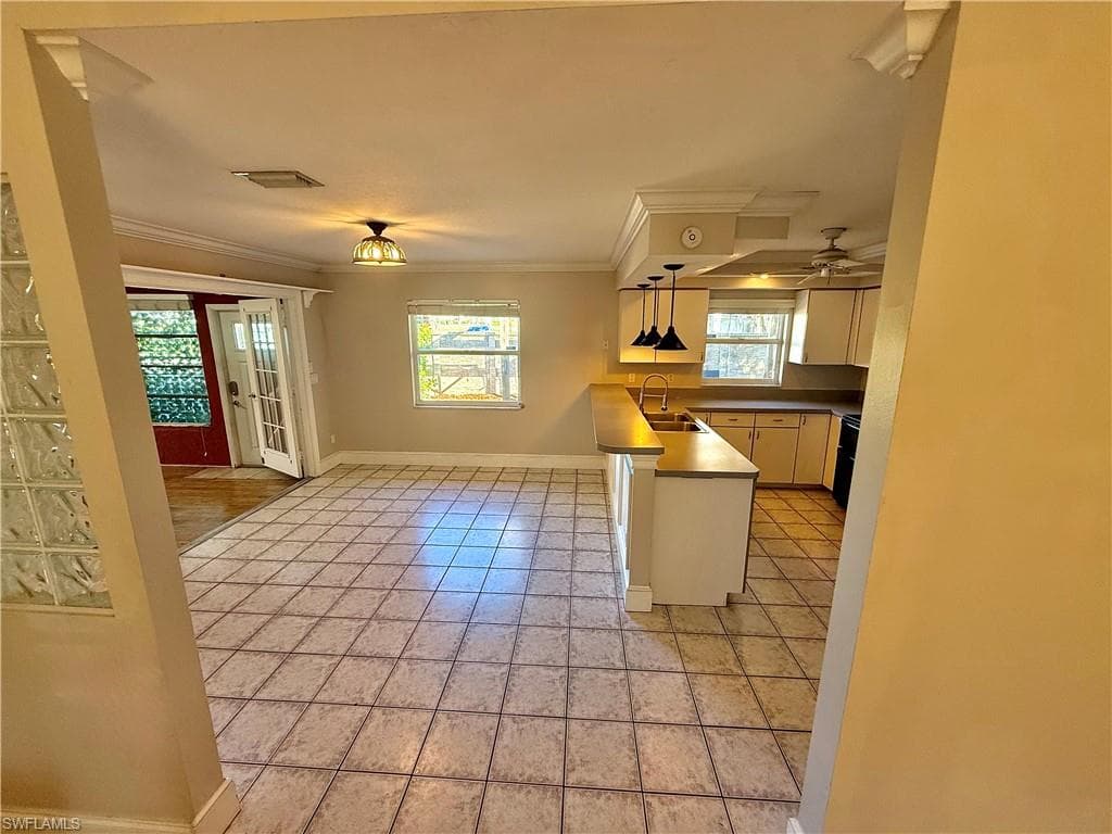 10192 Shade Tree CT, BONITA SPRINGS FL 34135-9