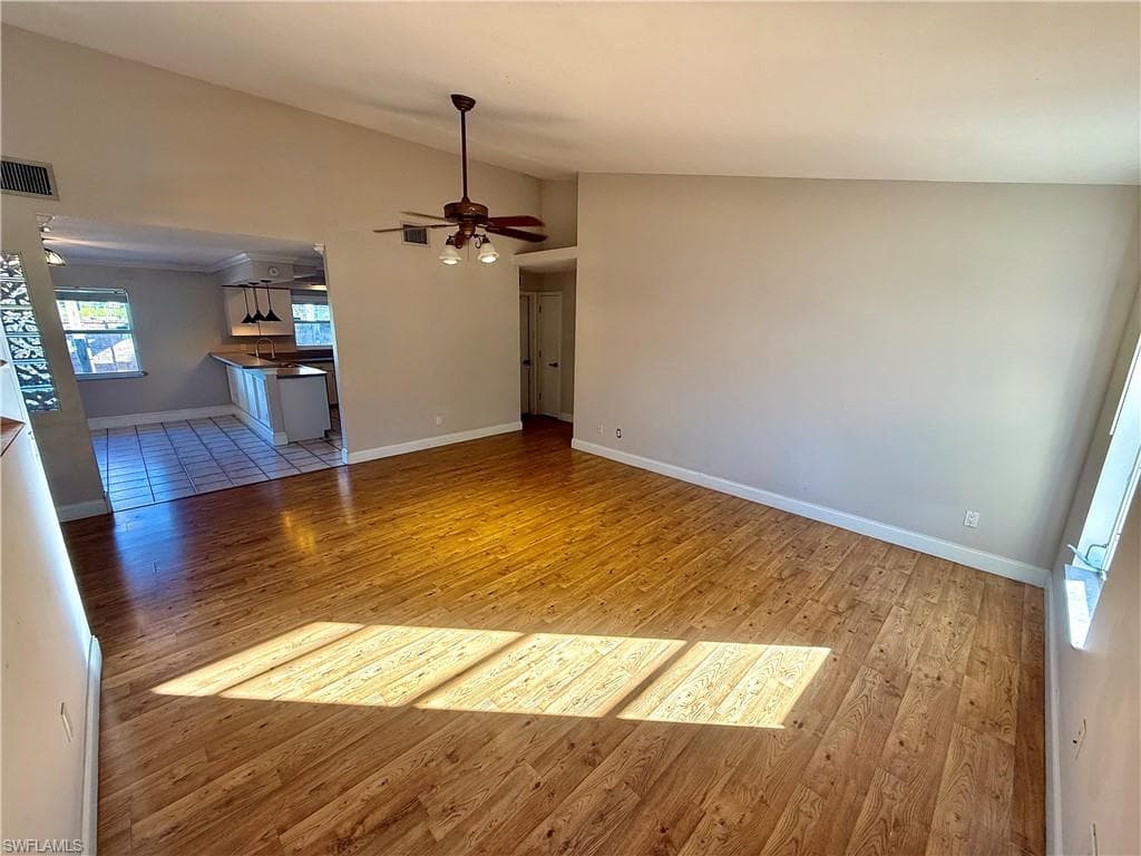 10192 Shade Tree CT, BONITA SPRINGS FL 34135-13