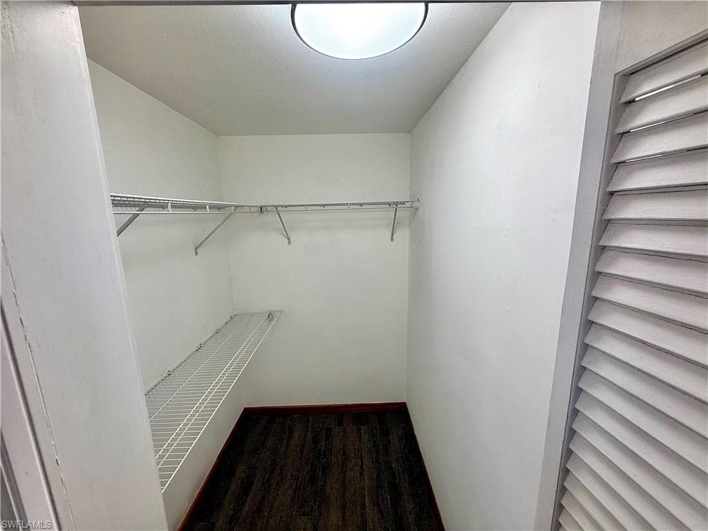 10192 Shade Tree CT, BONITA SPRINGS FL 34135-17