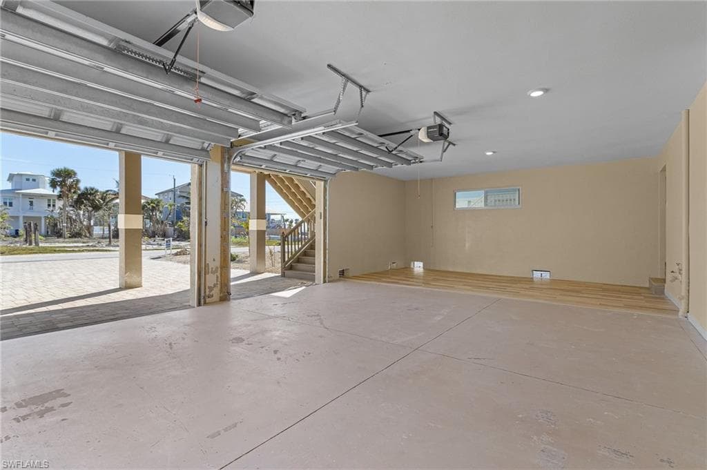 109 Gulfview AVE, FORT MYERS BEACH FL 33931-19