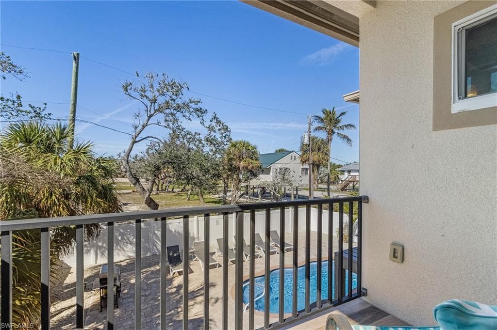 109 Gulfview AVE, FORT MYERS BEACH FL 33931-13