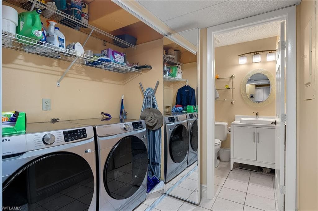 3458 Hancock Bridge PKWY # 136, NORTH FORT MYERS FL 33903-23
