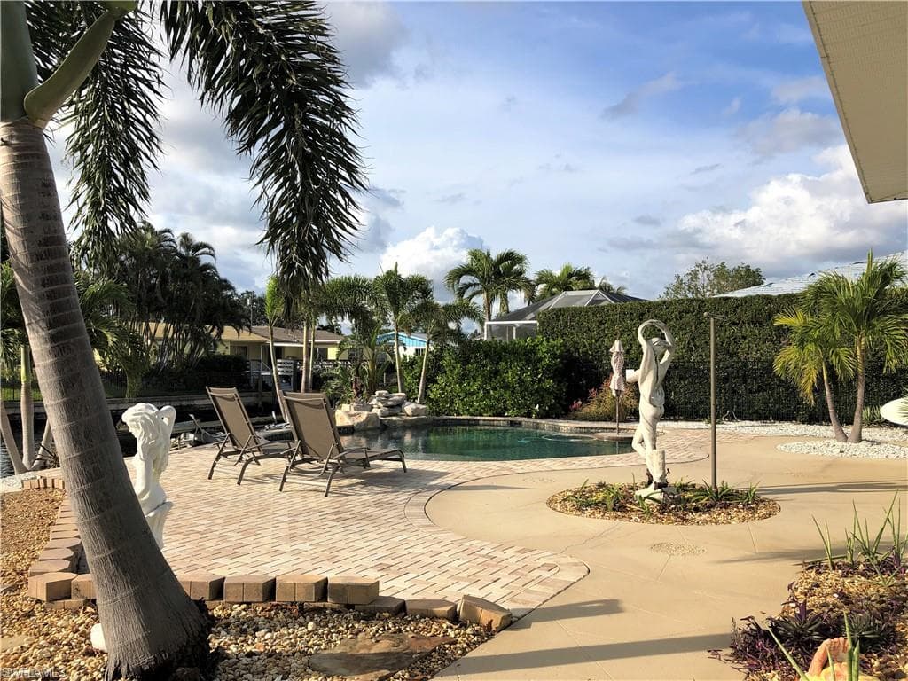 5972 Baker CT, FORT MYERS FL 33919-17